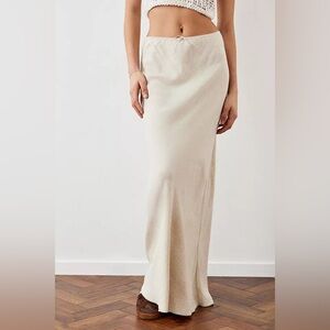 Urban outfitters Renewal Lizzie linen tan neutral maxi skirt size xs NWT